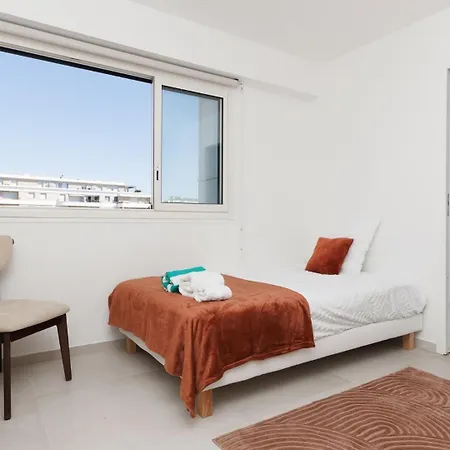 L'infini Panoramic Sea View Waterfront *